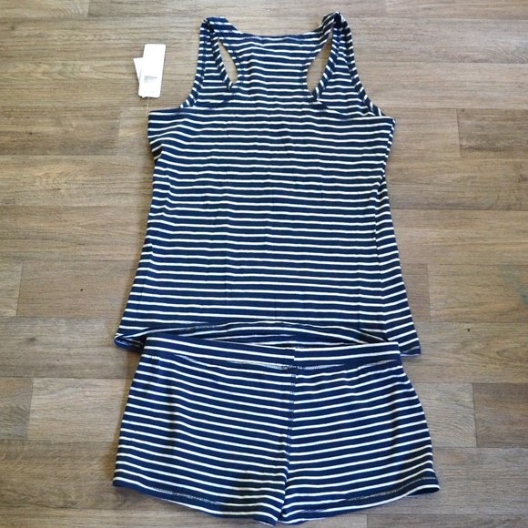 NWT NFL Seattle Seahawks Women's Striped Pajamas Set Tank and Shorts Size Medium - Picture 3 of 7